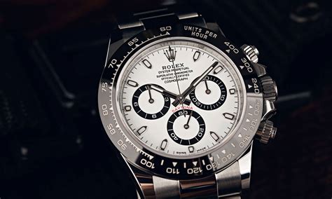 Rolex ceramic bezel vs daytona